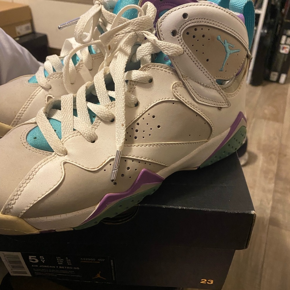 Jordan - Picture 3 of 3